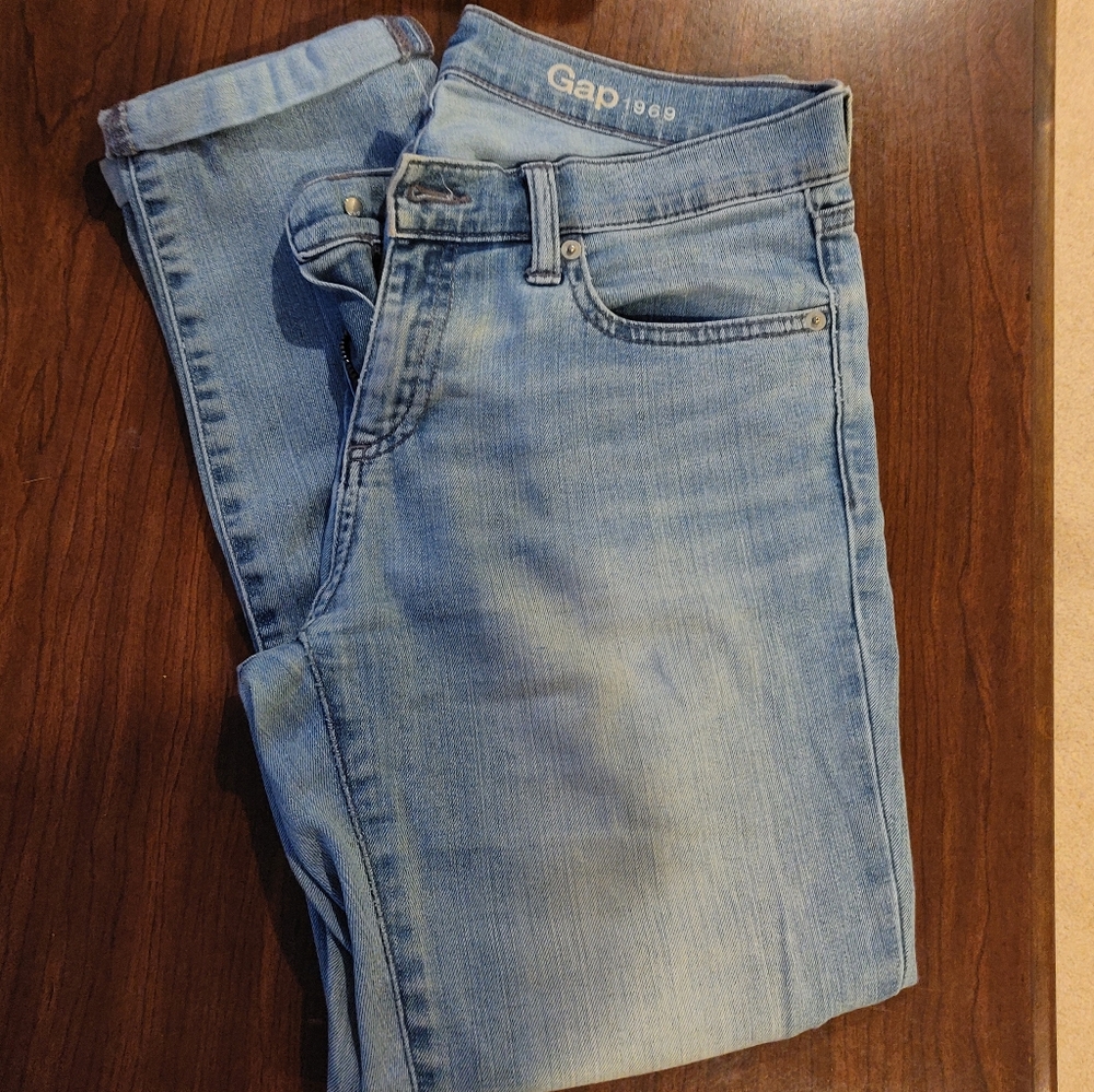 Gap Lightwash Girlfriend Jeans